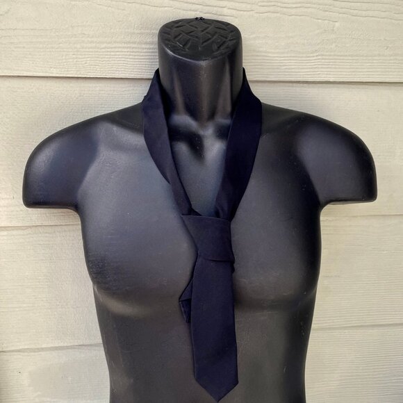 Authentic Christian Dior Parfums CD Uniform Black Silk Skinny Tie 2" Wide - Picture 2 of 4